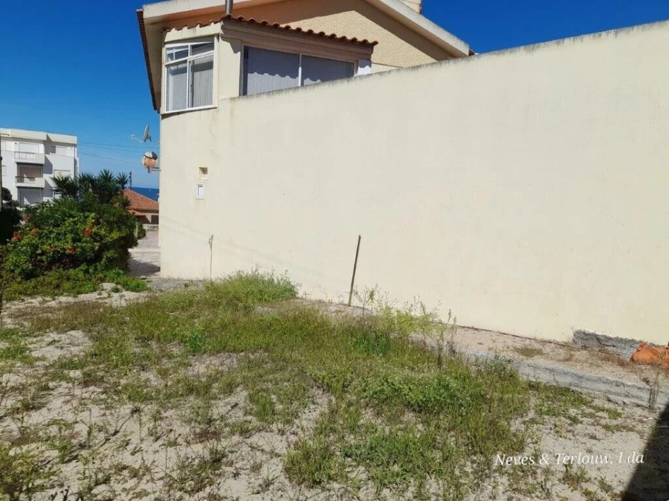 Moradia T11 para Venda em Coimbrão Foto 54