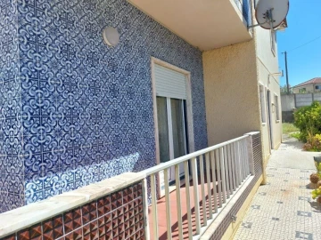 Moradia T11 para Venda em Coimbrão