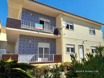 Moradia T11 para Venda em Coimbrão