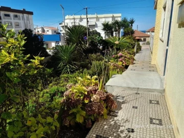 Moradia T11 para Venda em Coimbrão