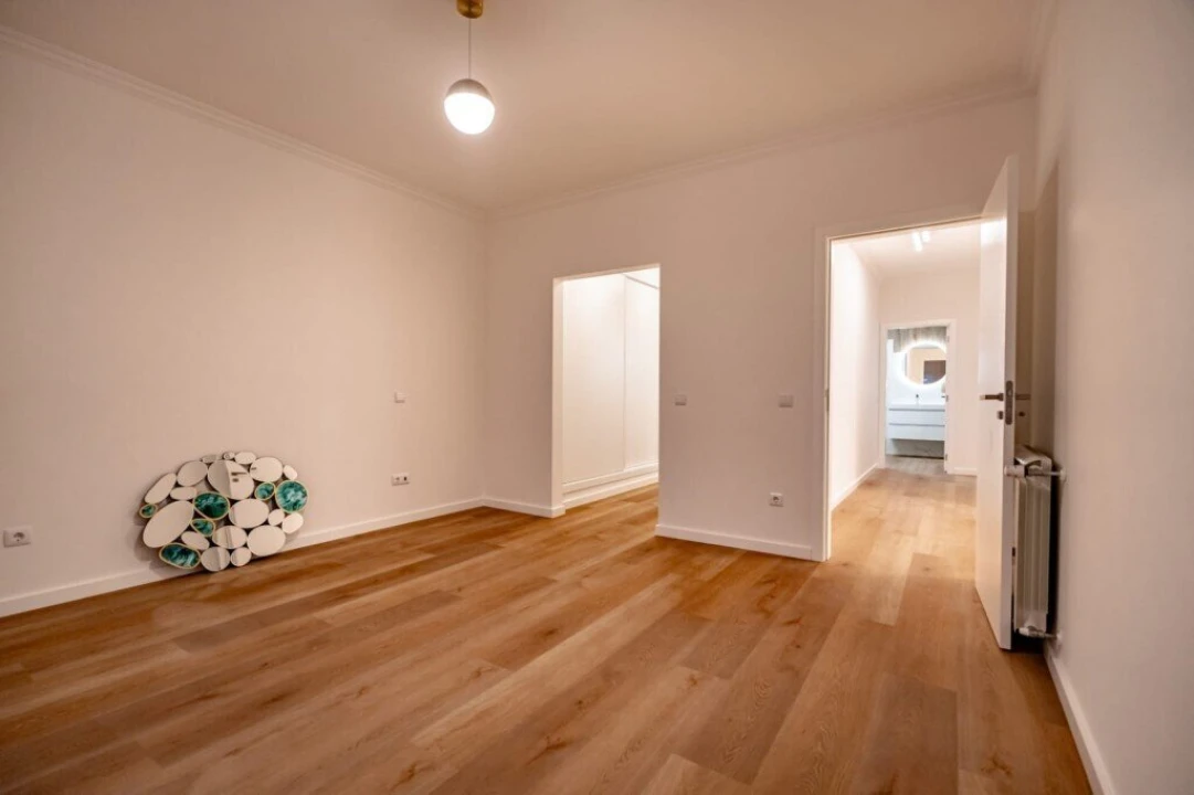 Moradia T5 para Venda em Carriço Foto 24