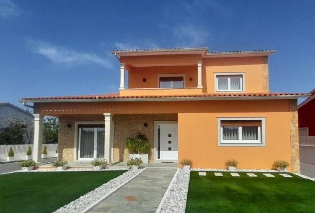 Moradia T5 para Venda em Carriço Foto 5