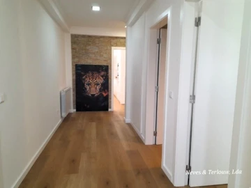 Moradia T5 para Venda em Carriço