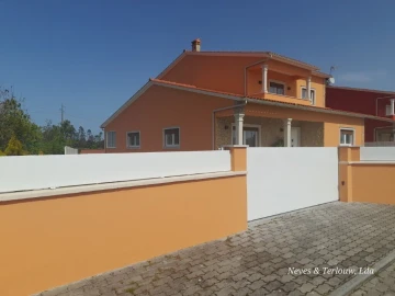 Moradia T5 para Venda em Carriço