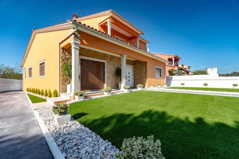 Moradia T5 para Venda em Carriço Foto 3