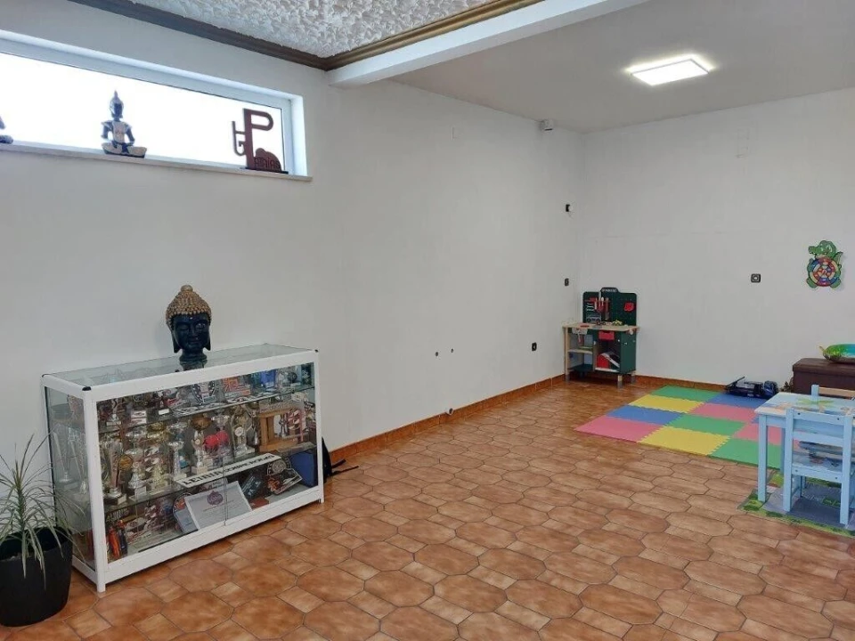 Moradia T5 para Venda em Guia, Ilha e Mata Mourisca Foto 11