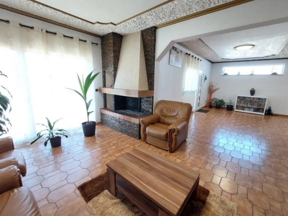 Moradia T5 para Venda em Guia, Ilha e Mata Mourisca Foto 8