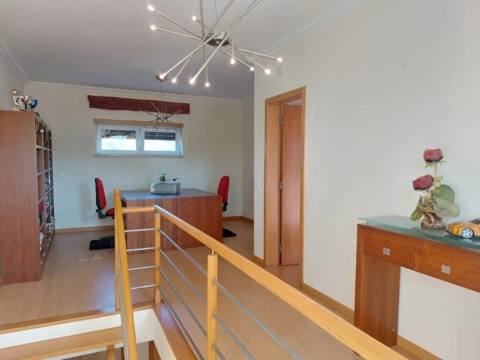 Moradia T3 para Venda em Monte Redondo e Carreira Foto 30