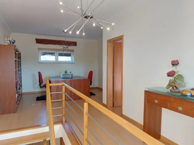 Moradia T3 para Venda em Monte Redondo e Carreira Foto 30