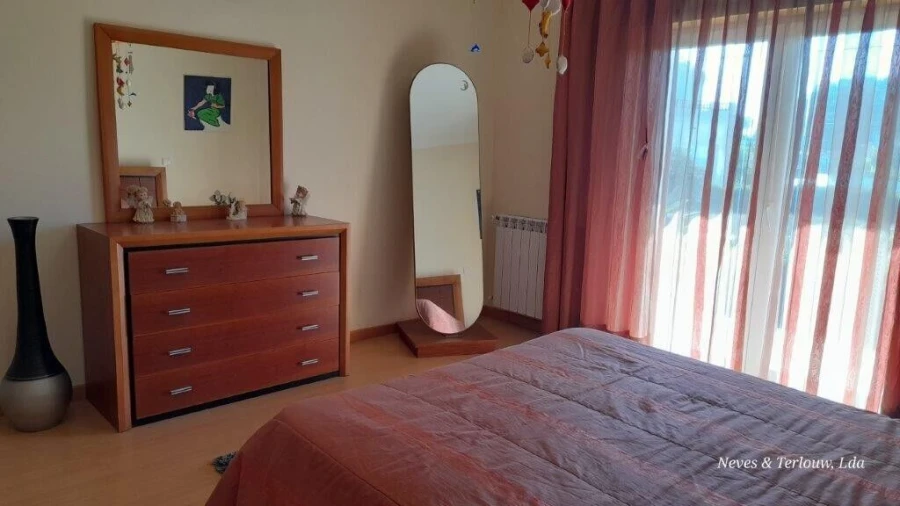 Moradia T3 para Venda em Monte Redondo e Carreira Foto 27