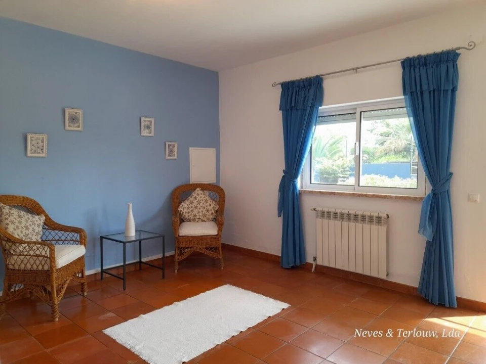 Moradia T6 para Venda em Monte Redondo e Carreira Foto 9