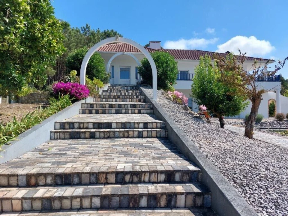 Moradia T6 para Venda em Monte Redondo e Carreira Foto 29