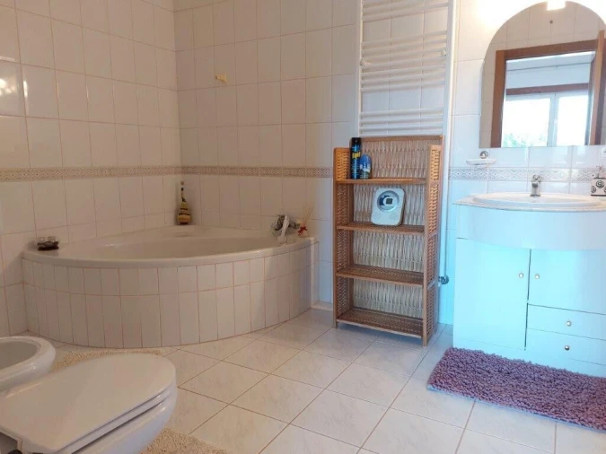 Moradia T6 para Venda em Monte Redondo e Carreira Foto 19