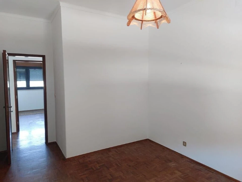 Moradia T3 para Venda em Leiria, Pousos, Barreira e Cortes Foto 12