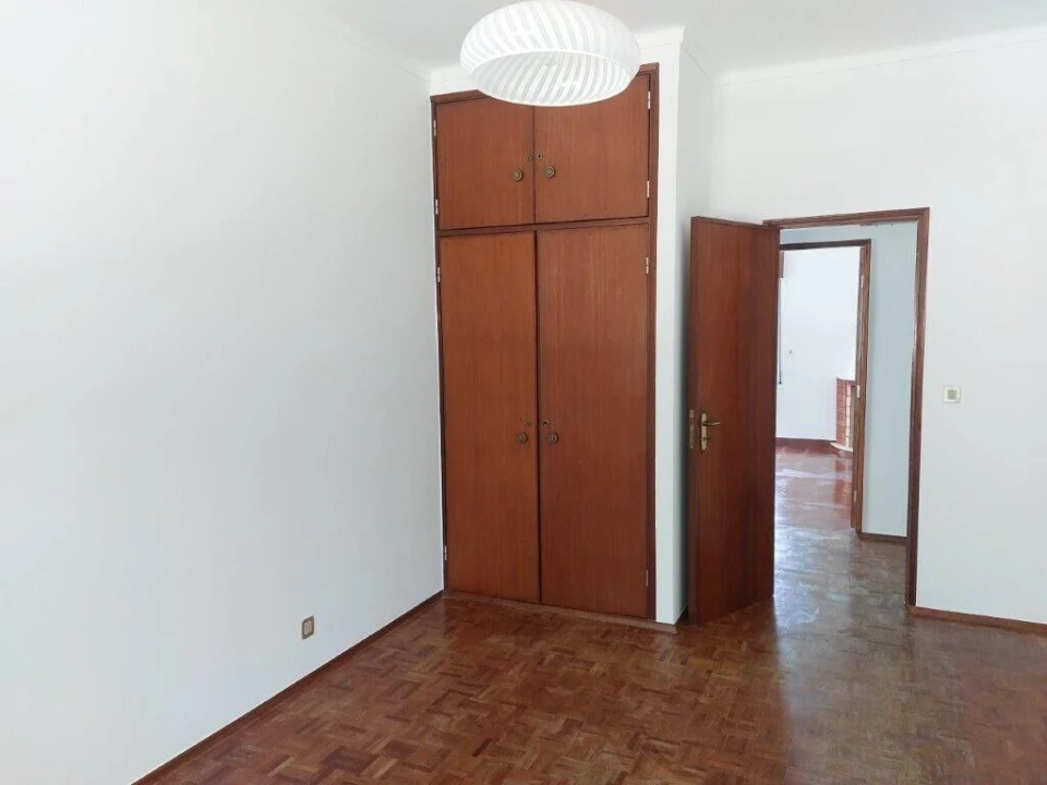 Moradia T3 para Venda em Leiria, Pousos, Barreira e Cortes Foto 10
