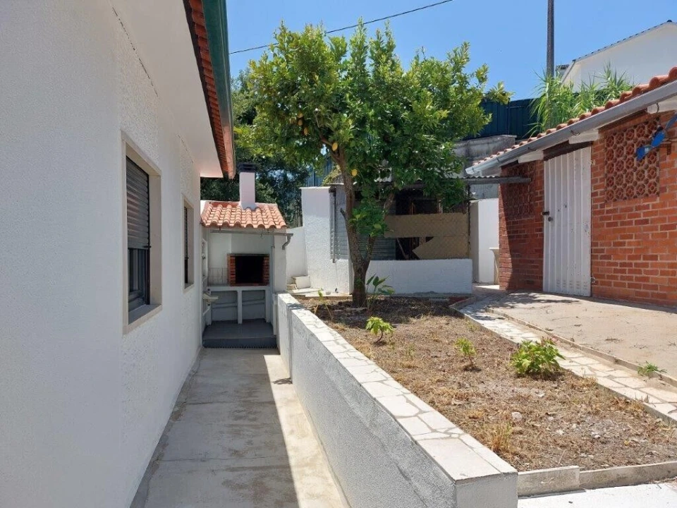 Moradia T3 para Venda em Leiria, Pousos, Barreira e Cortes Foto 34