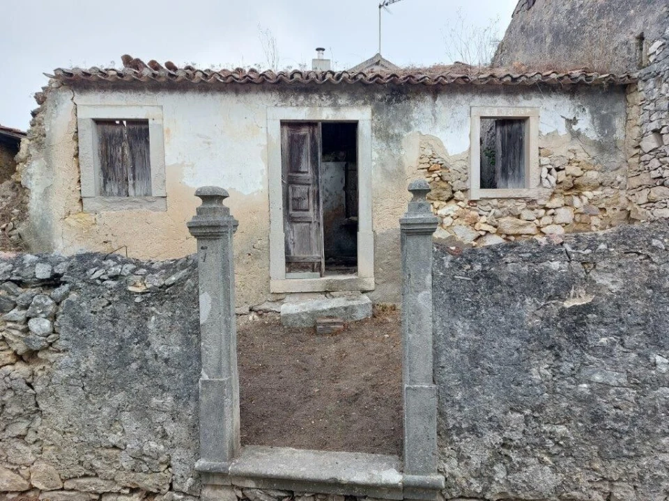 Moradia T0 para Venda em São Martinho de Árvore e Lamarosa Foto 4