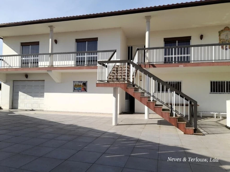 Moradia T4 para Venda em Monte Redondo e Carreira Foto 6