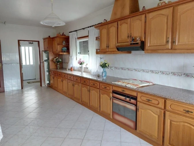 Moradia T4 para Venda em Monte Redondo e Carreira Foto 11