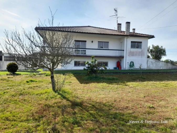 Moradia T4 para Venda em Monte Redondo e Carreira Foto 35