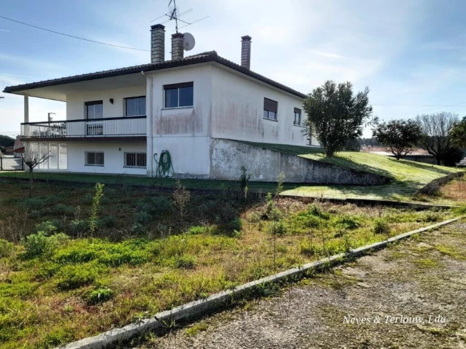 Moradia T4 para Venda em Monte Redondo e Carreira Foto 37