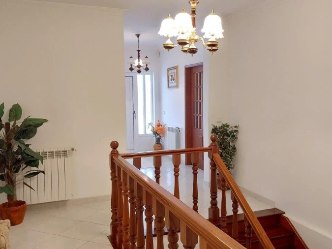 Moradia T4 para Venda em Monte Redondo e Carreira Foto 12