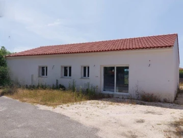Moradia T3 para Venda em Coimbrão