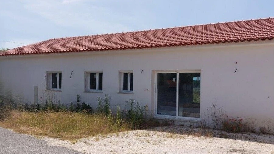 Moradia T3 para Venda em Coimbrão