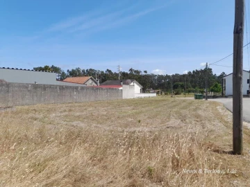 Terreno para Venda em Monte Redondo e Carreira