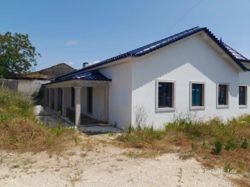 Moradia T3 para Venda em Coimbrão