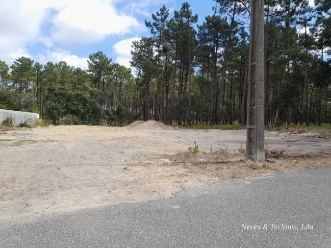 Terreno para Venda em Coimbrão