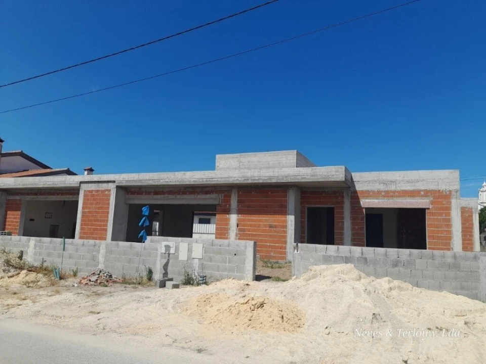 Moradia T3 para Venda em Monte Redondo e Carreira Foto 20