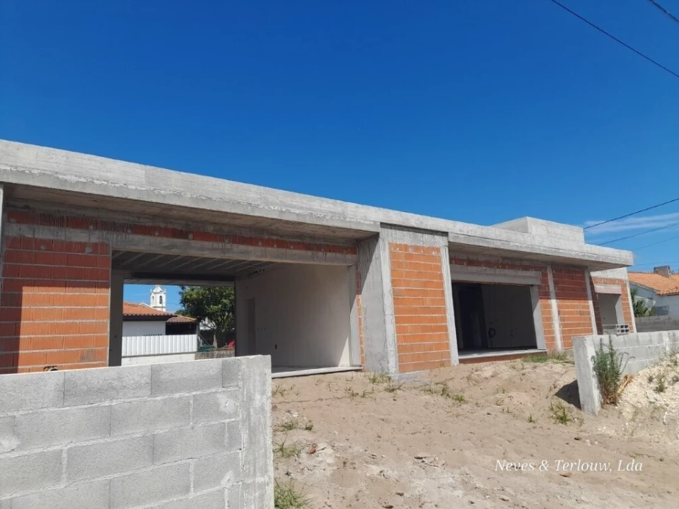 Moradia T3 para Venda em Monte Redondo e Carreira Foto 19