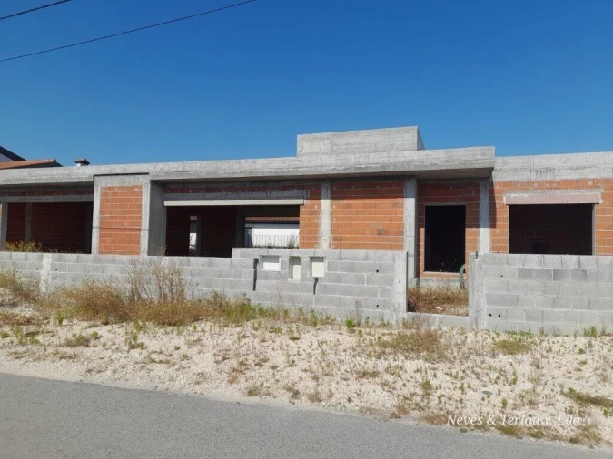 Moradia T3 para Venda em Monte Redondo e Carreira Foto 4