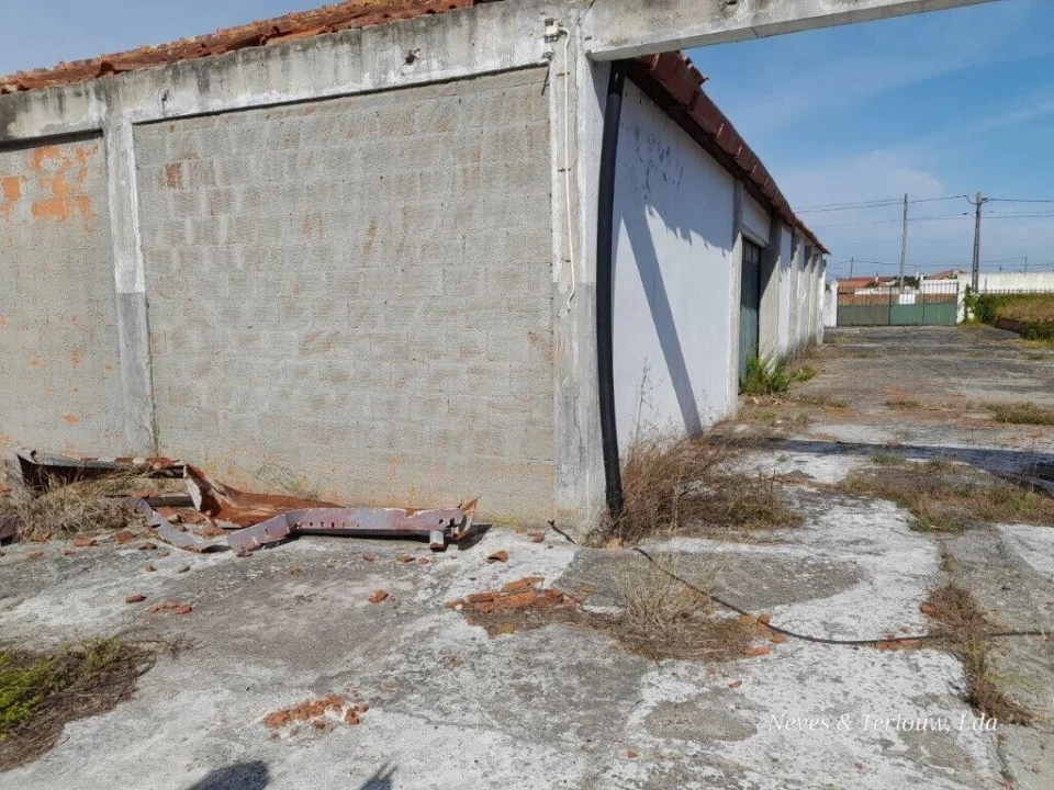 Armazém para Venda em Coimbrão Foto 10