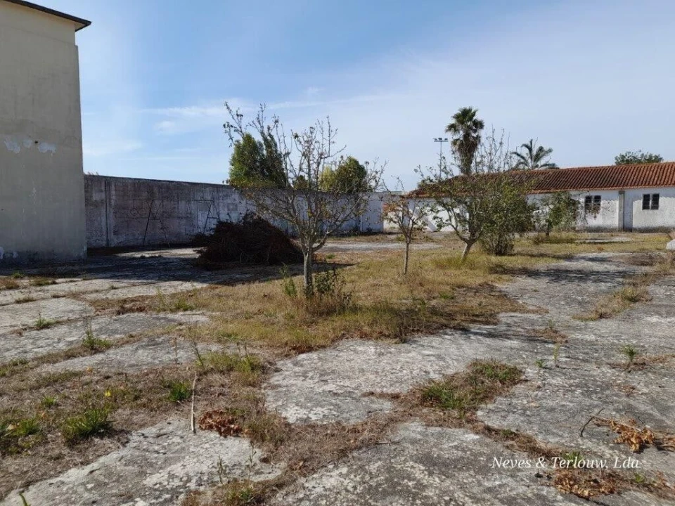 Terreno para Venda em Coimbrão Foto 3