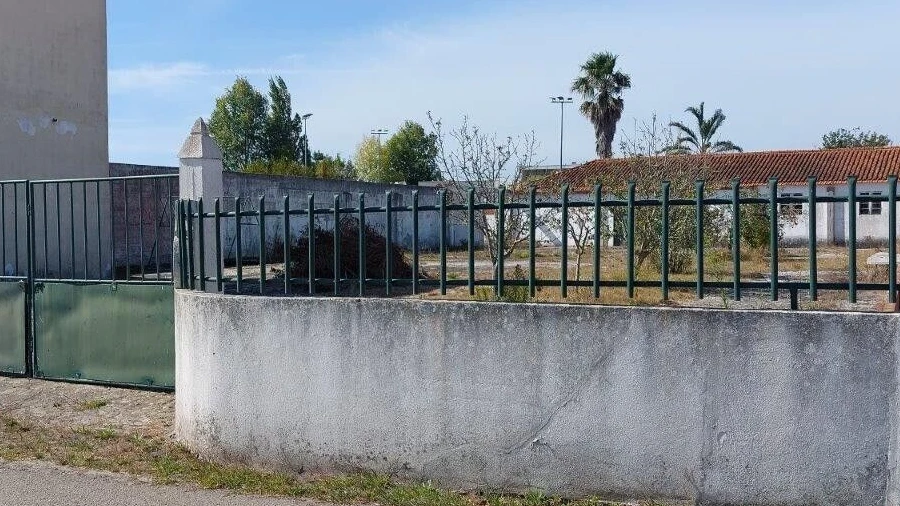 Terreno para Venda em Coimbrão