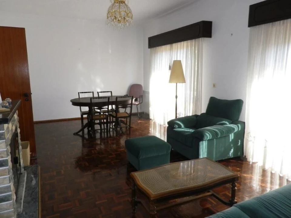 Moradia T5 para Venda em Monte Redondo e Carreira Foto 14