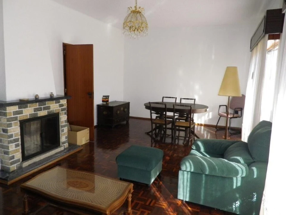 Moradia T5 para Venda em Monte Redondo e Carreira Foto 15