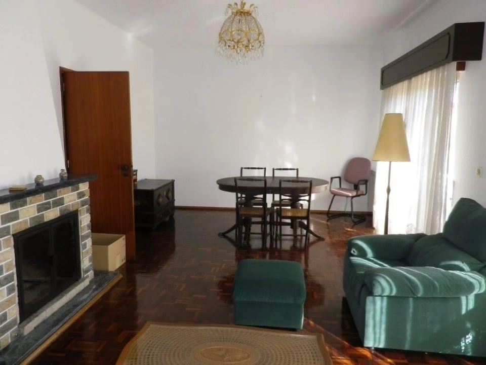 Moradia T5 para Venda em Monte Redondo e Carreira Foto 13