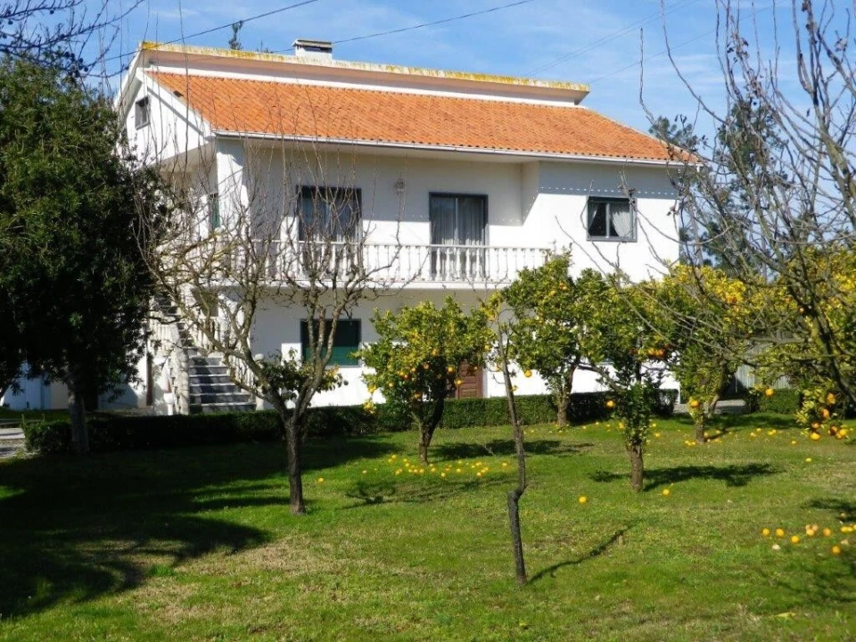 Moradia T5 para Venda em Monte Redondo e Carreira Foto 50