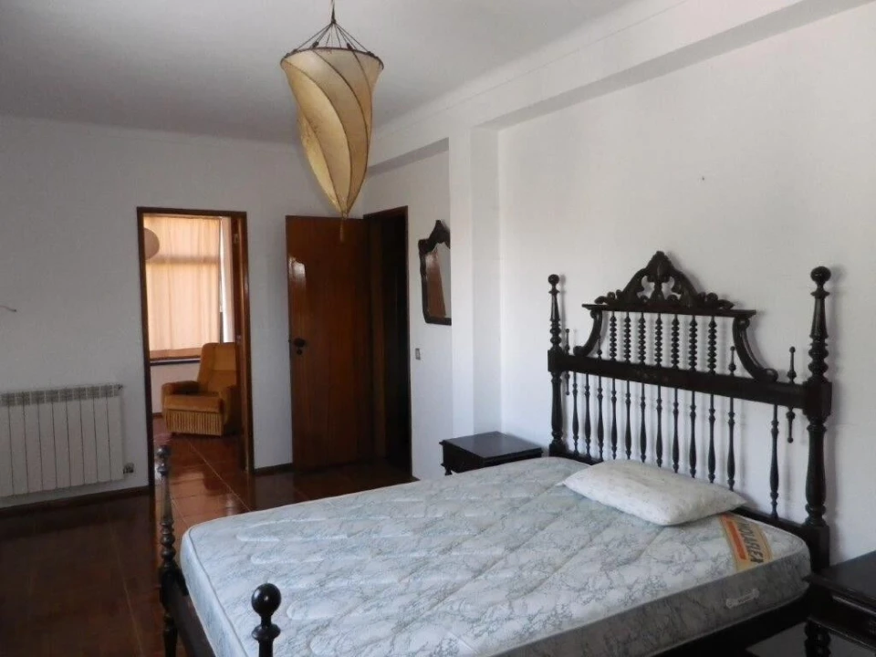 Moradia T5 para Venda em Monte Redondo e Carreira Foto 16