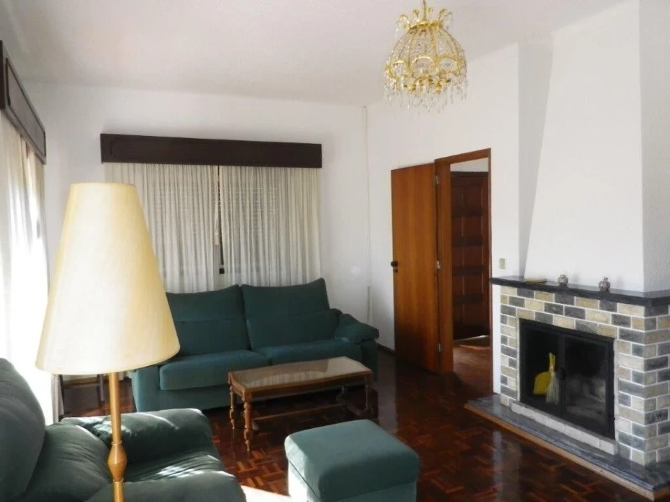 Moradia T5 para Venda em Monte Redondo e Carreira Foto 12