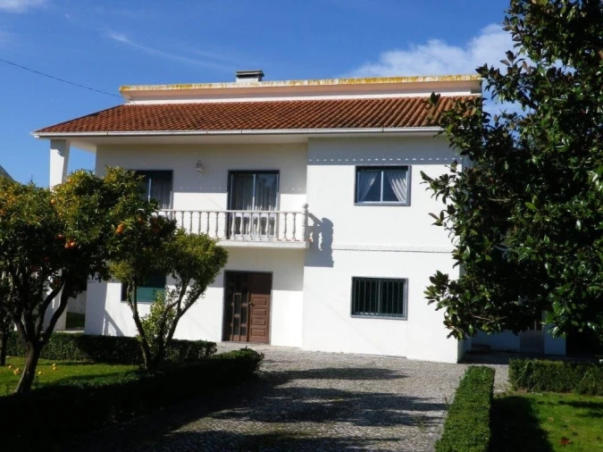 Moradia T5 para Venda em Monte Redondo e Carreira Foto 48