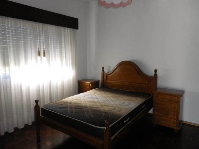 Moradia T5 para Venda em Monte Redondo e Carreira Foto 18