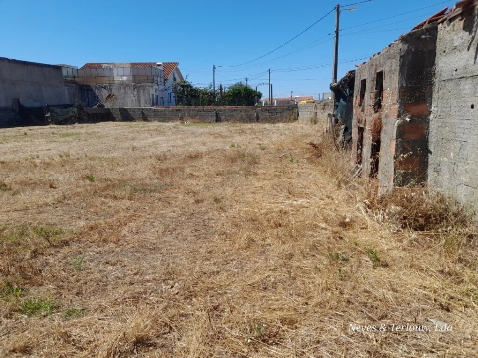 Terreno para Venda em Monte Redondo e Carreira Foto 3