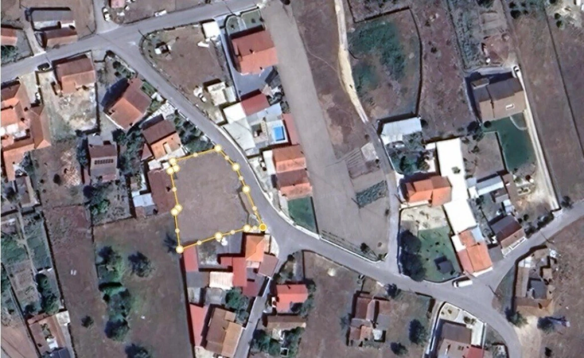 Terreno para Venda em Monte Redondo e Carreira Foto 4