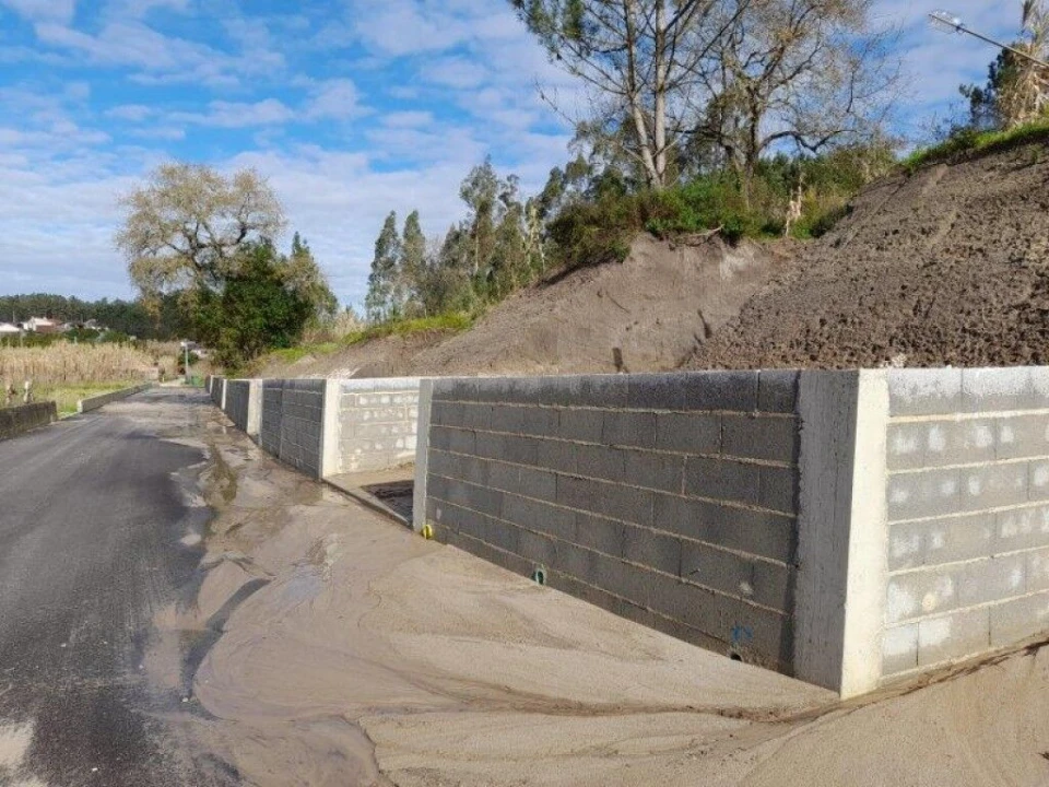Terreno para Venda em Monte Redondo e Carreira Foto 10