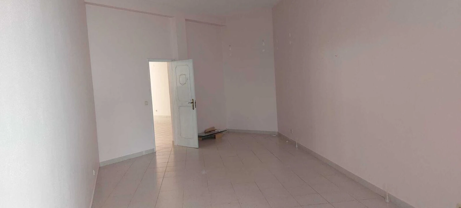 Loja para Venda em Vieira de Leiria Foto 7