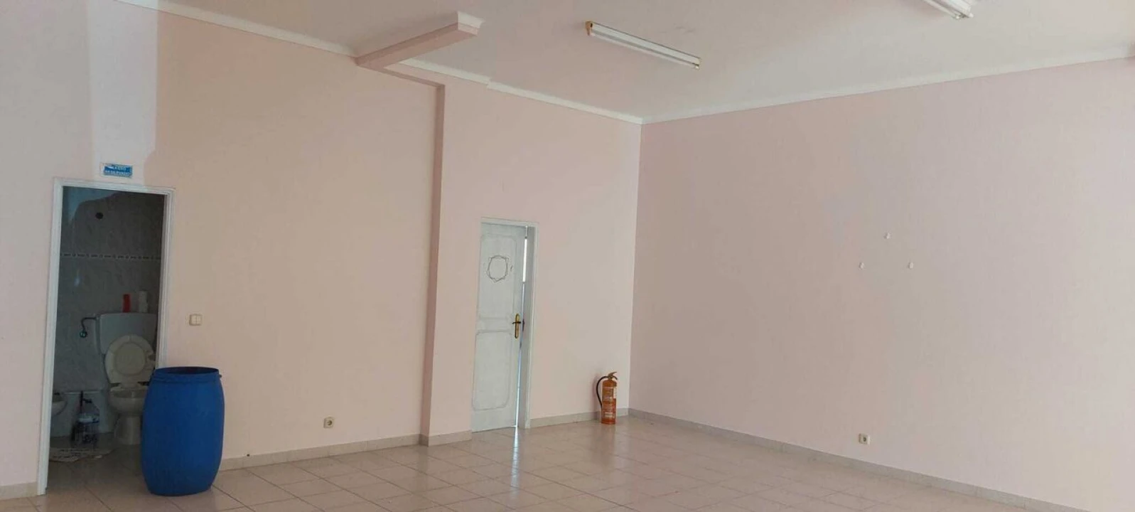 Loja para Venda em Vieira de Leiria Foto 9